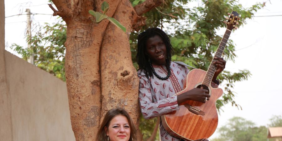 image - Soledad Kalza & Sina Kienou