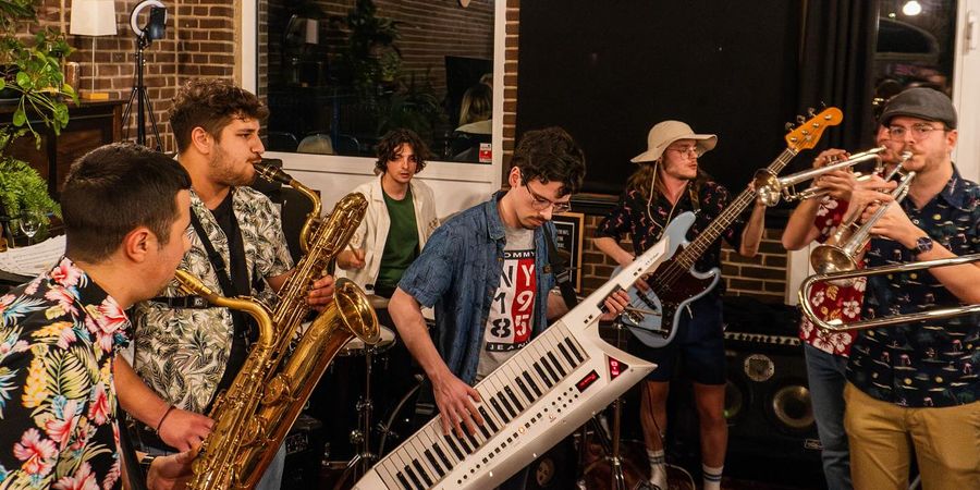 image - Place aux Artistes à Court-Saint-Étienne | Soirée festive