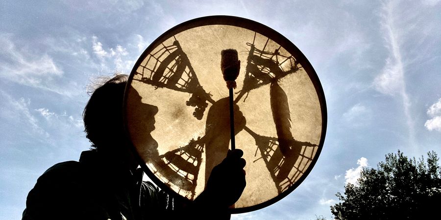 image - Cercle de Chants sacrés avec tambour